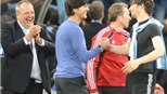 Báo chí Đức tán tụng “Mannschaft”